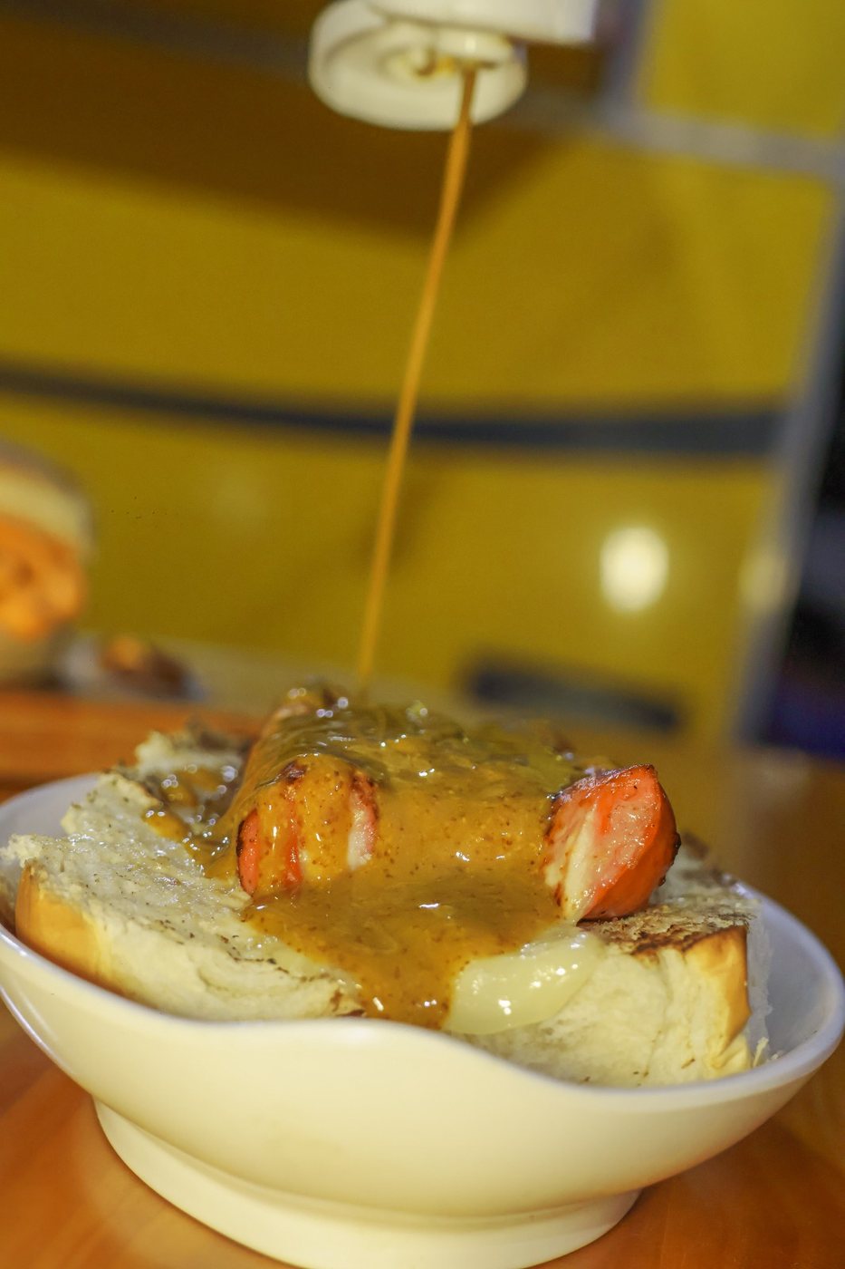 Empanado com molho